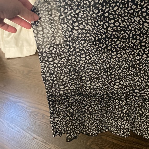 NWOT Large Black and white patterned dress - Picture 4 of 6